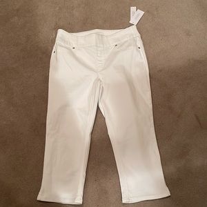 Chicos white crop jeans jeggings nwt Sz 6/8